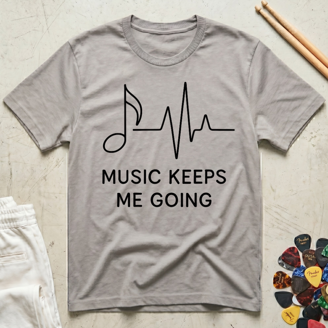 Music Keeps Me Going  T-Shirt