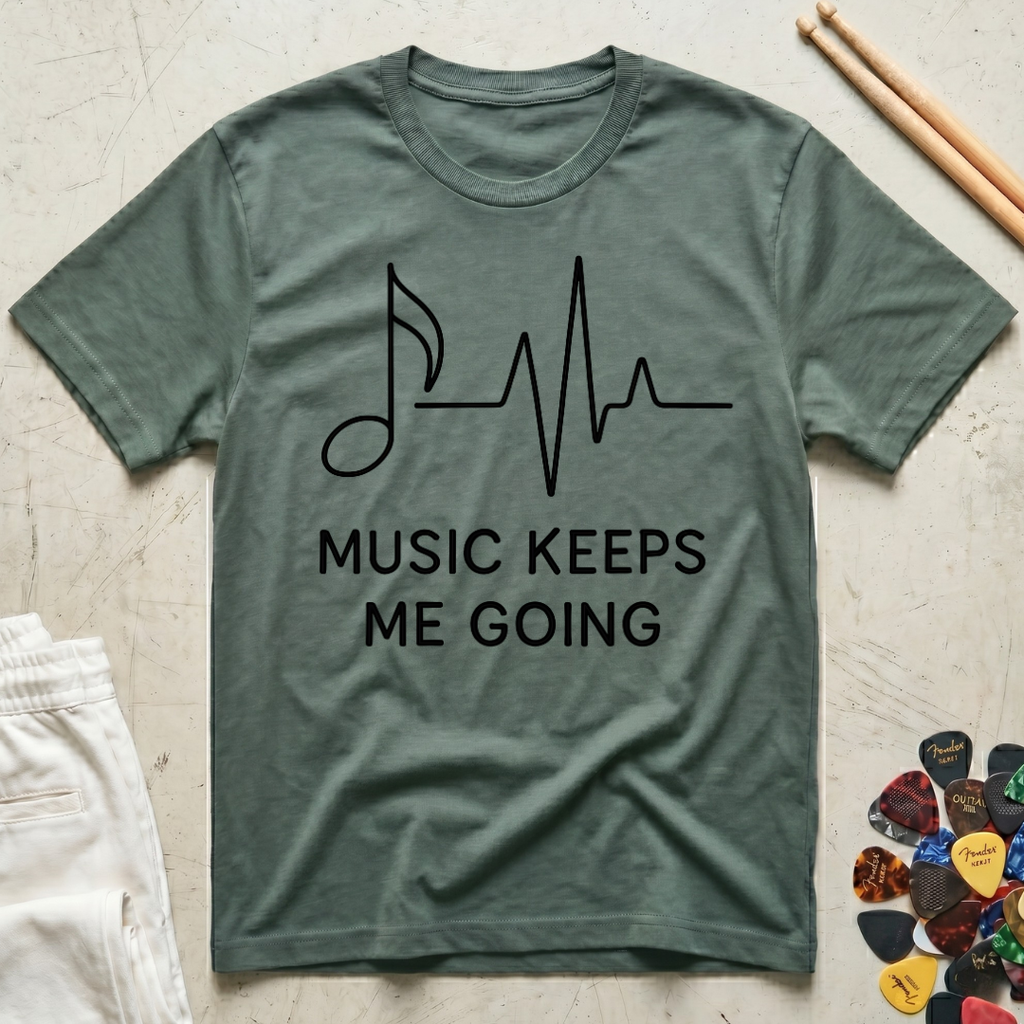 Music Keeps Me Going  T-Shirt